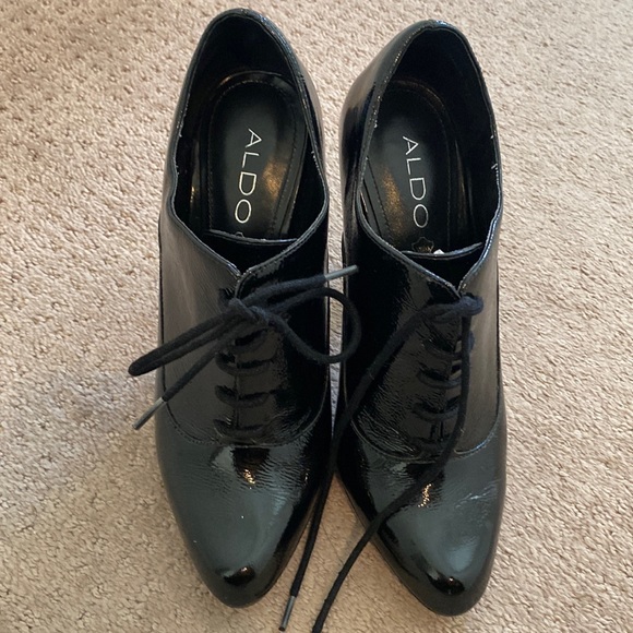 Aldo 37M shiny black ancle booties - Picture 1 of 7
